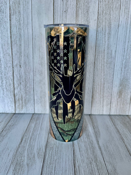 Camo Deer Hunting 20oz tumbler